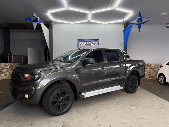 FORD RANGER 2.2 XLS 4X4 CD 16V DIESEL 4P AUTOMÁTICO